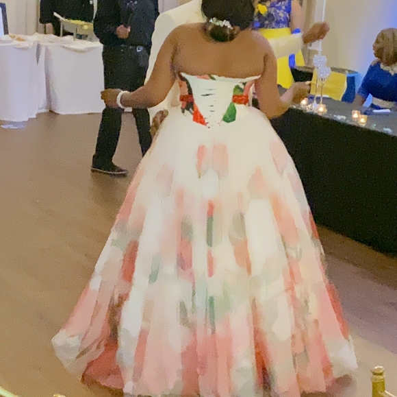 Ball Gown - Picture 5 of 8